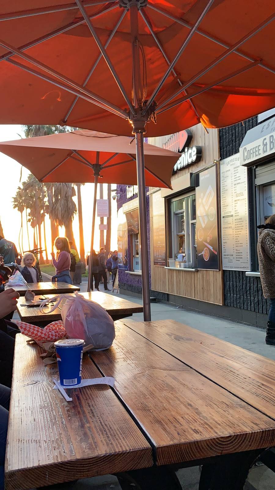 Malaka Brothers | restaurant | 1827 Ocean Front Walk, Venice, CA 90291, USA | 4242285950 OR +1 424-228-5950