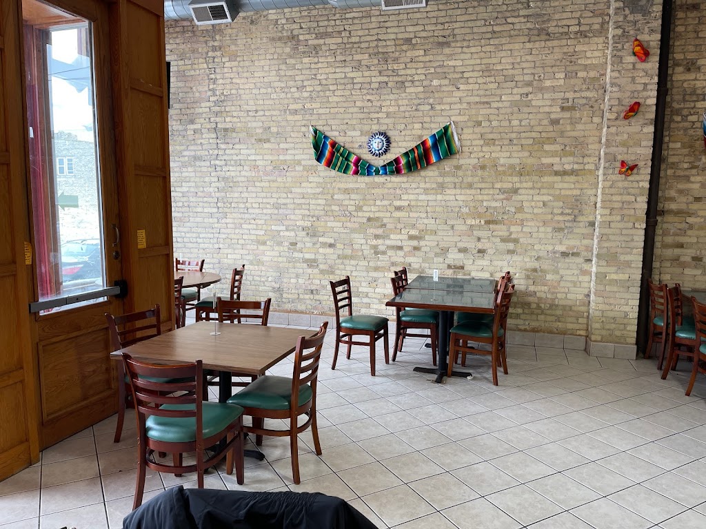 El Sazon De Jalisco | restaurant | 1039 W National Ave, Milwaukee, WI 53204, USA | 4149884374 OR +1 414-988-4374