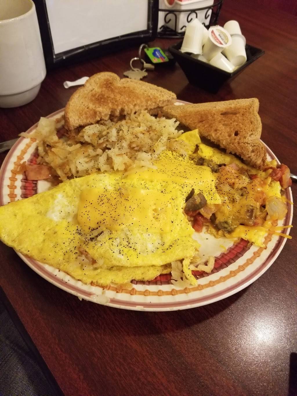 Goodfellas Pizza | restaurant | 103 Colonels Way, Henryville, IN 47126, USA | 8122943343 OR +1 812-294-3343