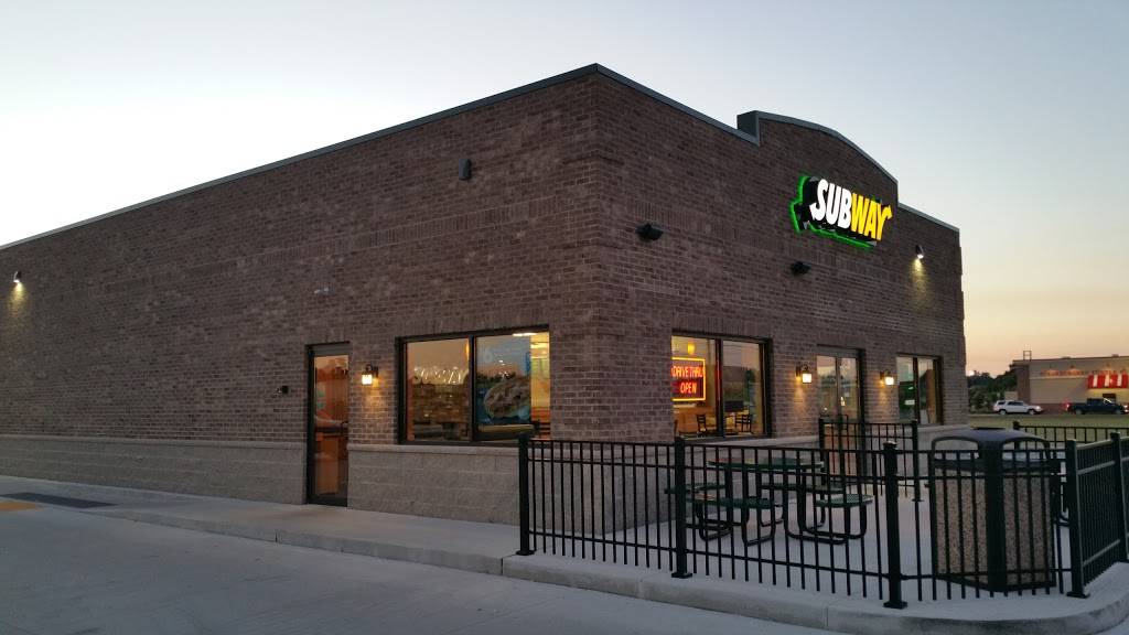 Subway | restaurant | 2774 N Green River Rd, Evansville, IN 47715, USA | 8124712933 OR +1 812-471-2933
