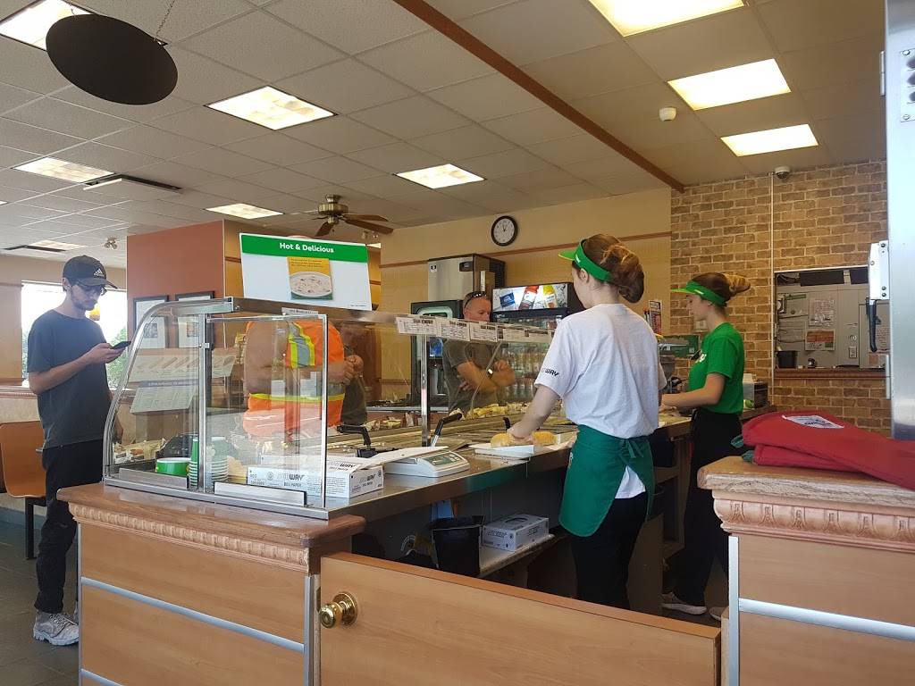 Restaurant SUBWAY | restaurant | 7369 Boul Bourque, Sherbrooke, QC J1N 3M4, Canada | 8198647425 OR +1 819-864-7425