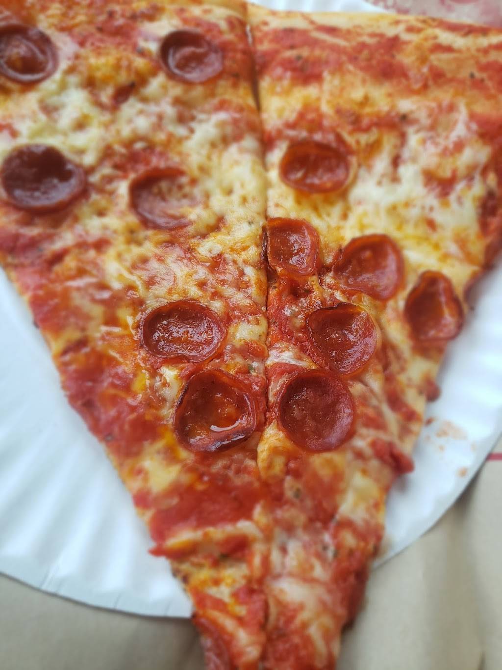 Milanos Pizza | restaurant | 3886 Bloor St W, Etobicoke, ON M9B 1L4, Canada | 4166220222 OR +1 416-622-0222