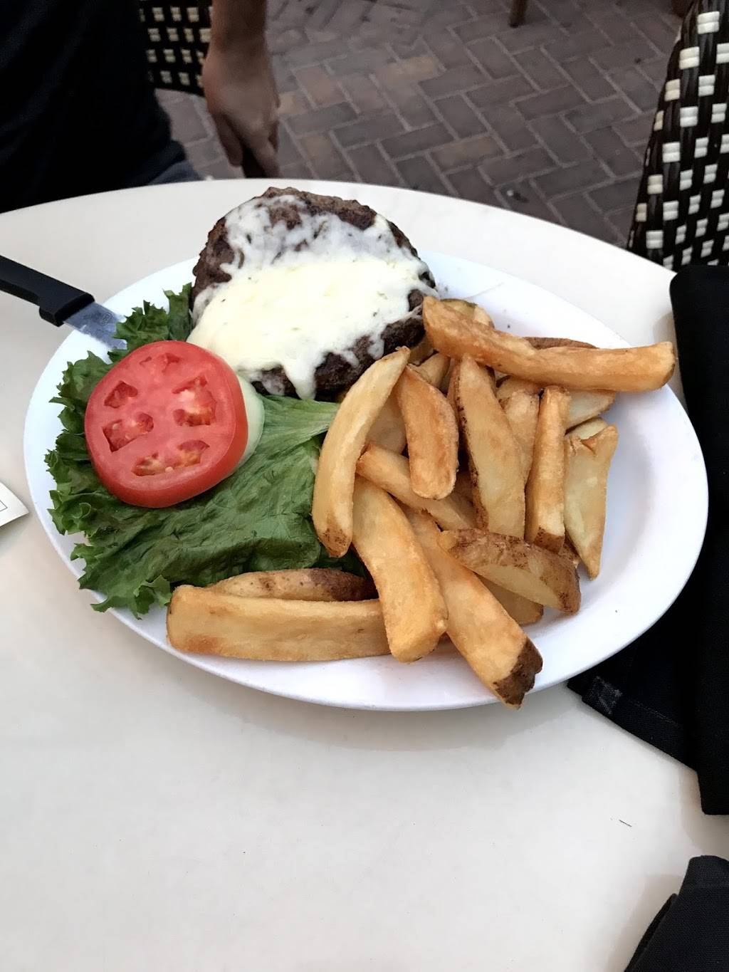 Porterhouse Bar and Grill | restaurant | 17004 Collins Ave, Sunny Isles Beach, FL 33160, USA | 3059497757 OR +1 305-949-7757