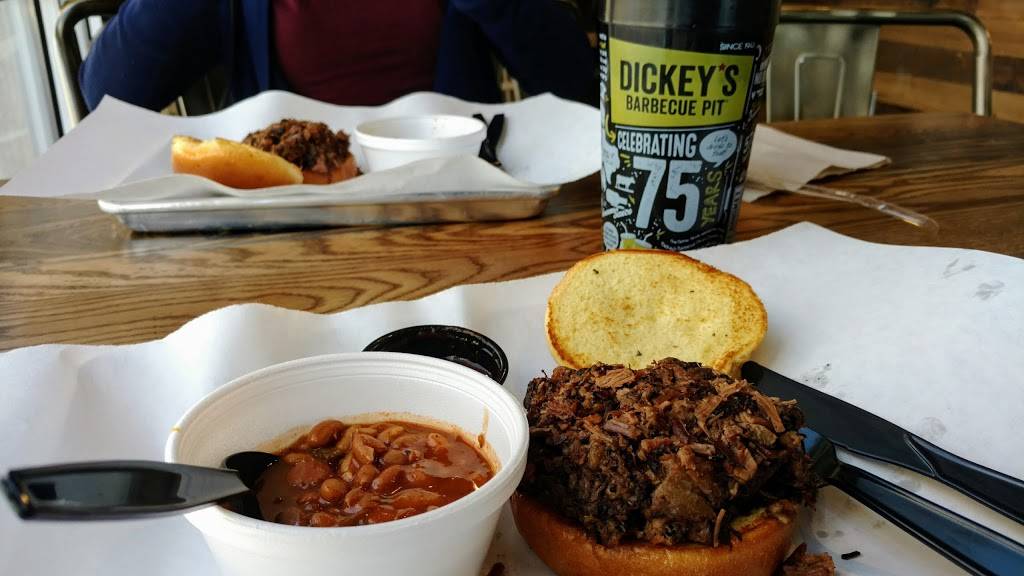 Dickeys Barbecue Pit | restaurant | 12620 Day St, Moreno Valley, CA 92553, USA | 9516531340 OR +1 951-653-1340