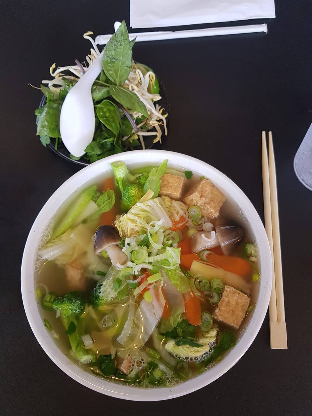 Taste Pho & Noodle House | restaurant | 3117 SW 34th St, Gainesville, FL 32608, USA | 3526658686 OR +1 352-665-8686