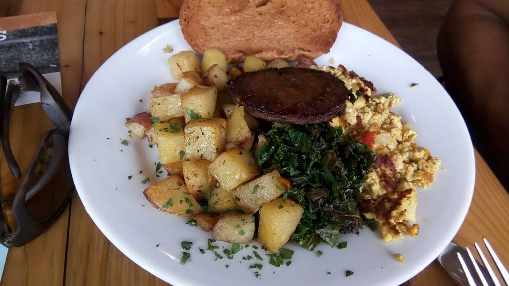 Pulse Cafe | restaurant | 270 Russell St, Hadley, MA 01035, USA | 4133870555 OR +1 413-387-0555