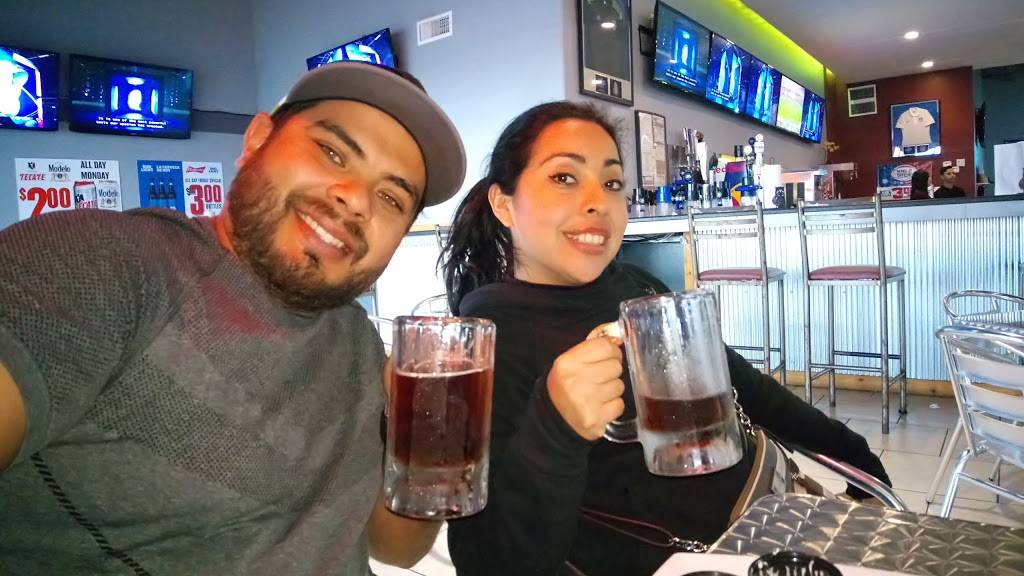 Los Buhos | restaurant | 9428 Parkfield Dr, Austin, TX 78758, USA | 5128140078 OR +1 512-814-0078