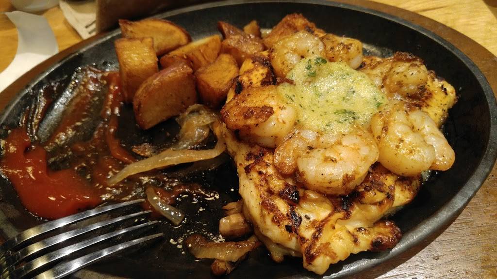 Applebees Grill + Bar | restaurant | 1834 Miller Park Way, Milwaukee, WI 53219, USA | 4146450946 OR +1 414-645-0946