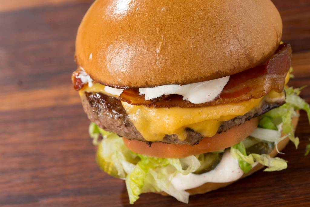 Grub Burger Bar | restaurant | 410 Peachtree Pkwy #204, Cumming, GA 30041, USA | 6783415689 OR +1 678-341-5689