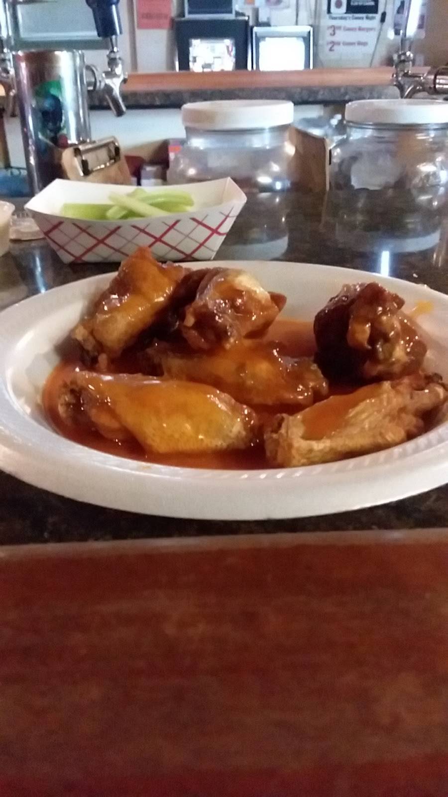 Clayts Corner Tavern | restaurant | 400 W Market St, Trevorton, PA 17881, USA | 5707973349 OR +1 570-797-3349