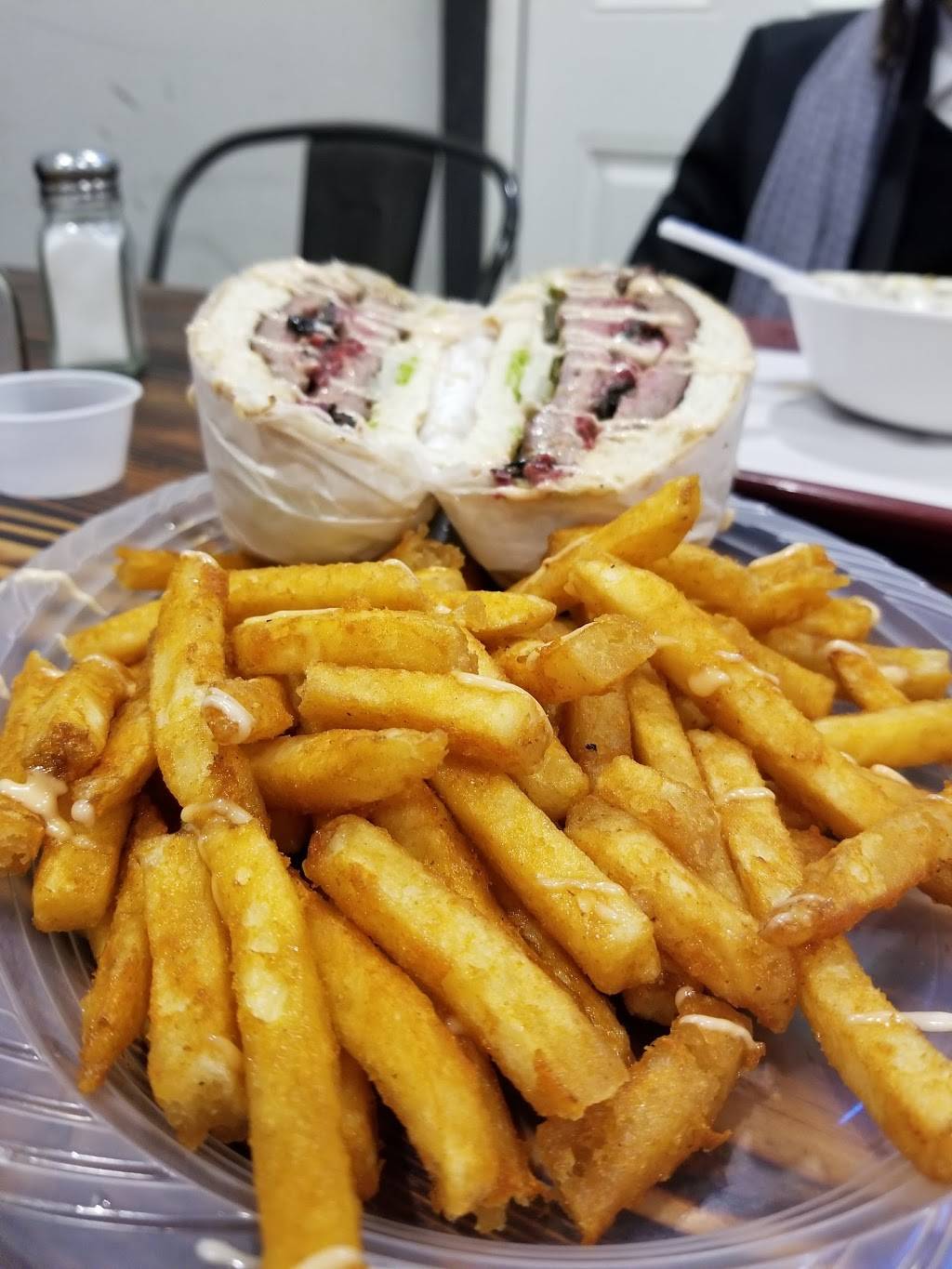 VIP Grill | restaurant | 3715 13th Ave, Brooklyn, NY 11218, USA | 7188473000 OR +1 718-847-3000