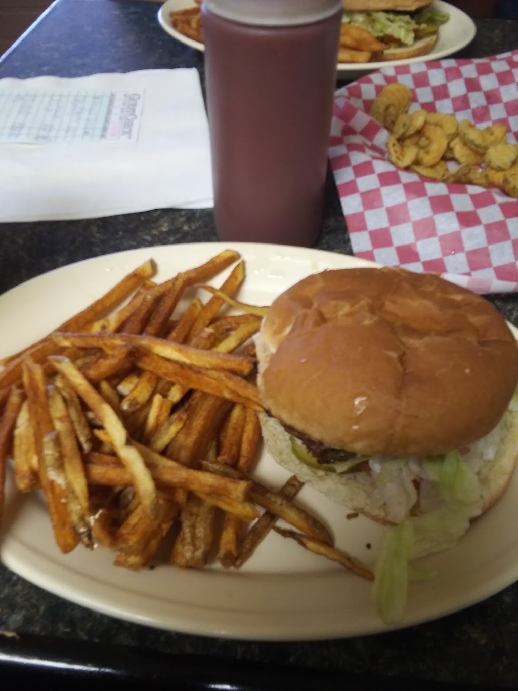 Crooked Arrow Cafe | restaurant | 208 S Main St, Seiling, OK 73663, USA | 5809224822 OR +1 580-922-4822