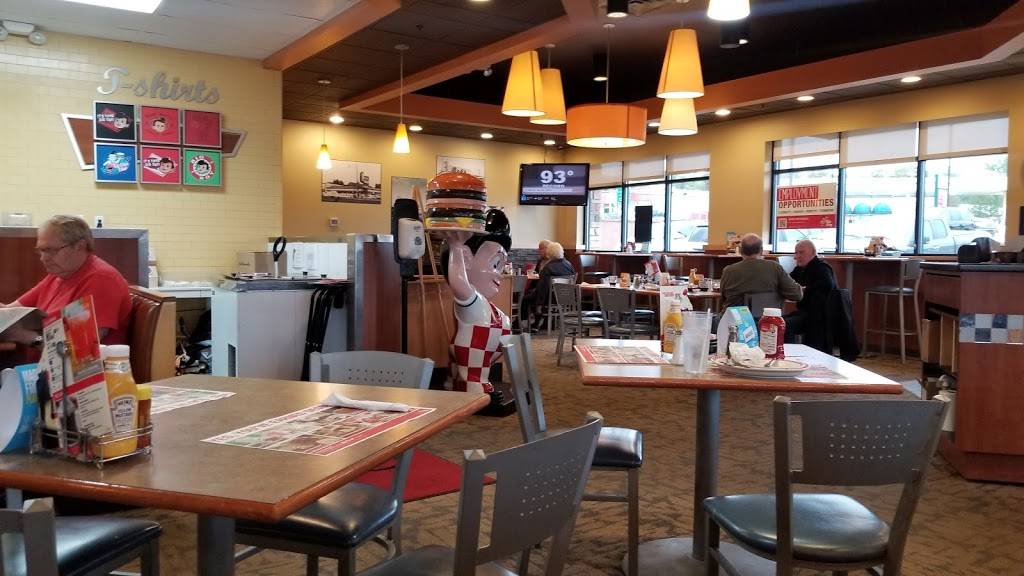 BIG BOY | restaurant | 751 Spring St, Petoskey, MI 49770, USA | 2313472931 OR +1 231-347-2931
