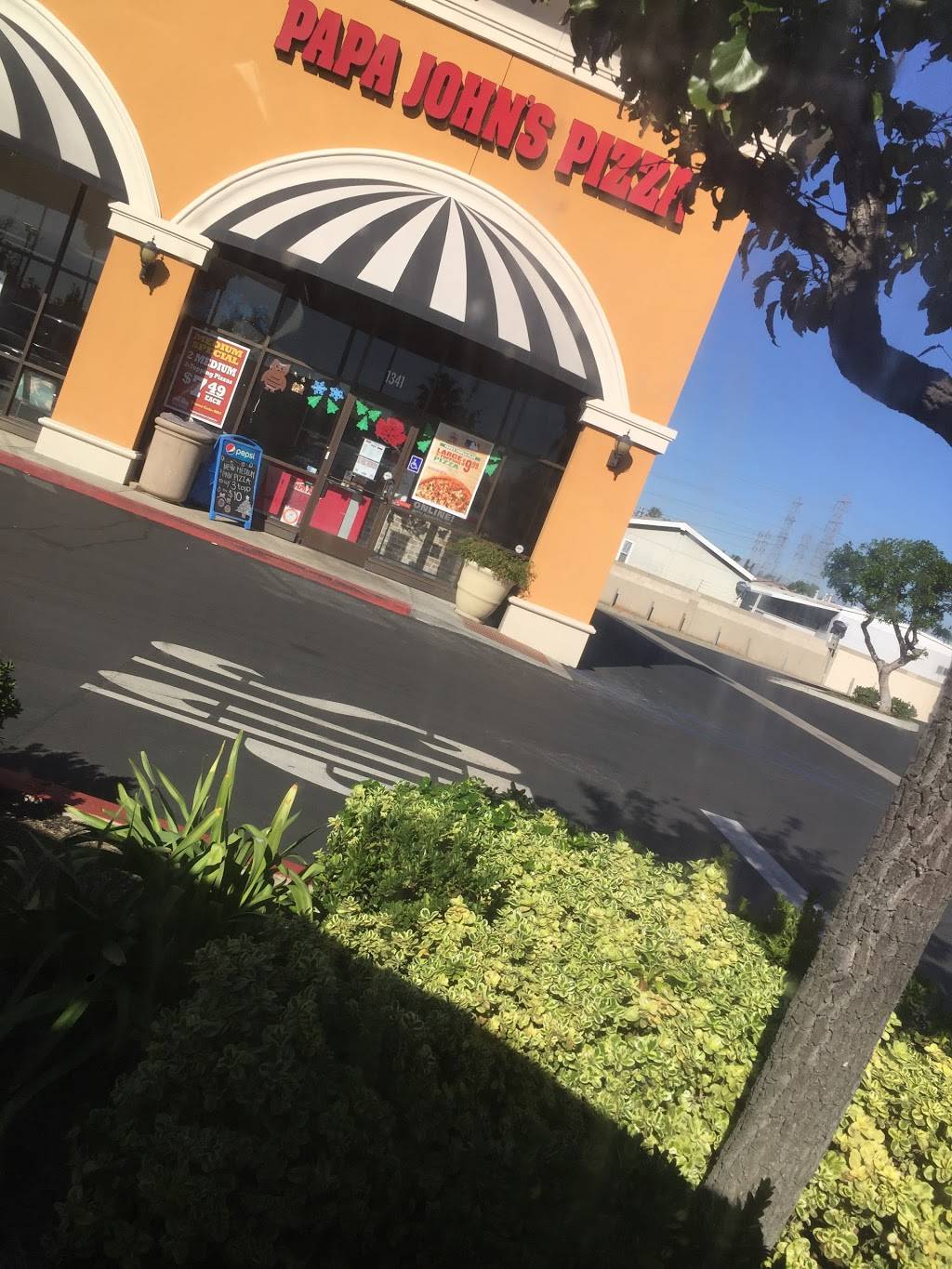 Papa Johns Pizza | restaurant | 1341 E Katella Ave, Orange, CA 92867, USA | 7145386262 OR +1 714-538-6262