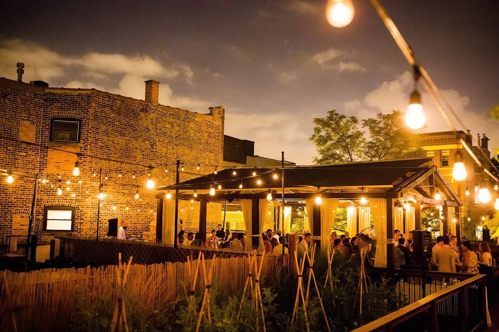 Homestead On The Roof | restaurant | 1924 W Chicago Ave, Chicago, IL 60622, USA | 7733322354 OR +1 773-332-2354