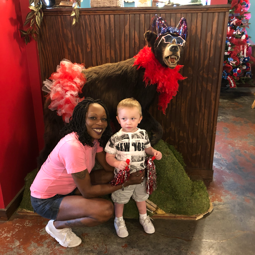 McClard’s Bar-B-Q | restaurant | 9219 Stagecoach Rd, Little Rock, AR 72210, USA | 5018213344 OR +1 501-821-3344