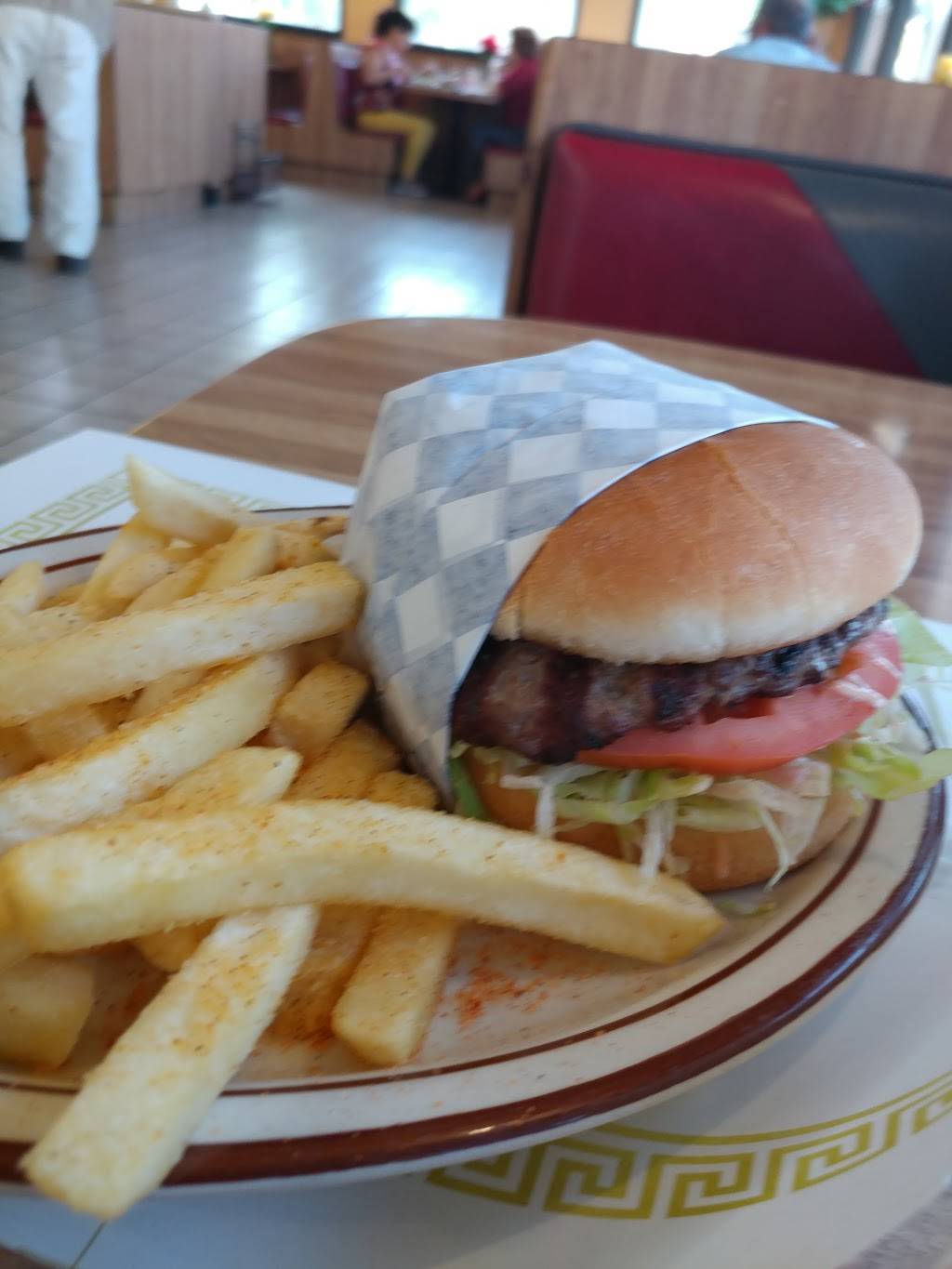 Famous Burgers | restaurant | 1485 W Imperial Hwy, Brea, CA 92821, USA | 7148707934 OR +1 714-870-7934