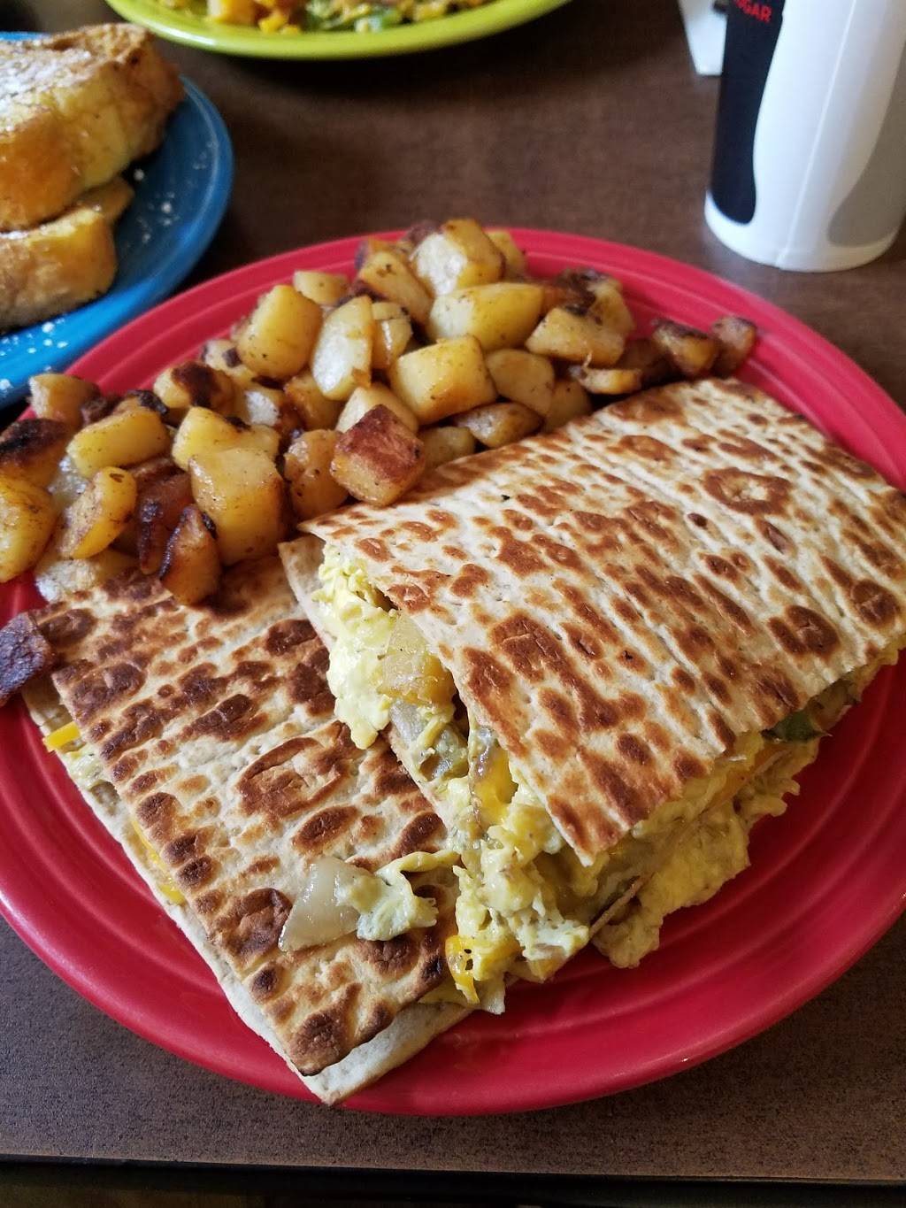 Coventry Parlor at Laurel Locks, LLC | restaurant | 653 Laurelwood Rd, Pottstown, PA 19465, USA | 4843004911 OR +1 484-300-4911