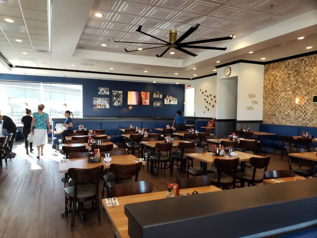 Broken Yolk Cafe | restaurant | 6805 S Las Vegas Blvd Suite 125, Las Vegas, NV 89119, USA | 7026179655 OR +1 702-617-9655