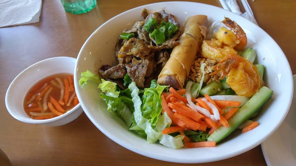 Saigon Noodle House | restaurant | 1136 S Diamond Bar Blvd, Diamond Bar, CA 91765, USA | 9098615020 OR +1 909-861-5020