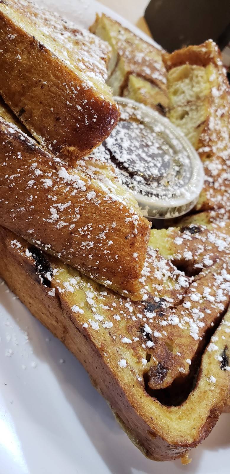 Russell Street Deli | restaurant | 2465 Russell St, Detroit, MI 48207, USA | 3135672900 OR +1 313-567-2900