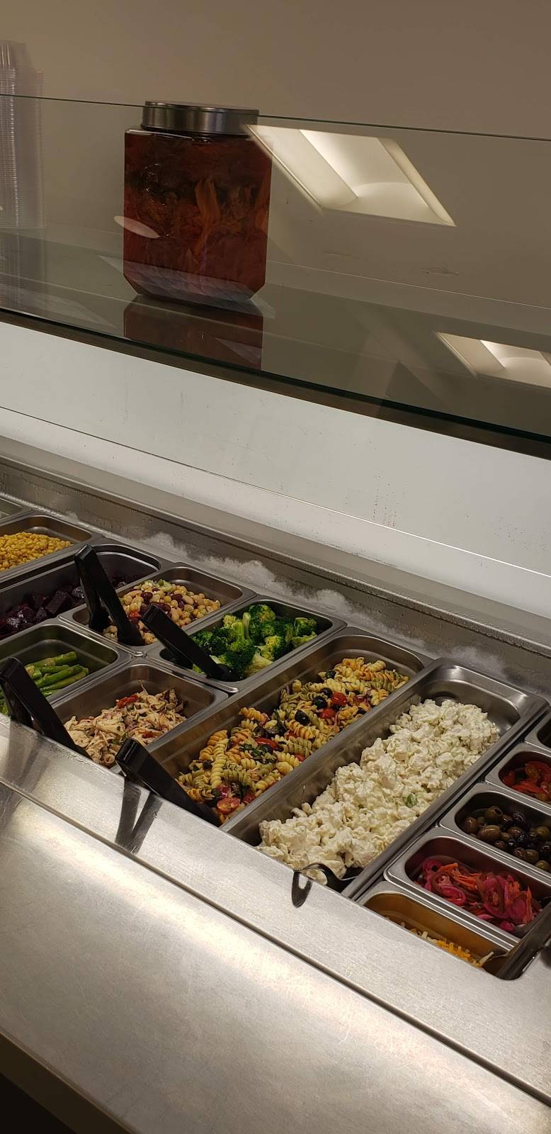 Skyline Gourmet | restaurant | 125 Chubb Ave # 1, Lyndhurst, NJ 07071, USA | 2019393663 OR +1 201-939-3663