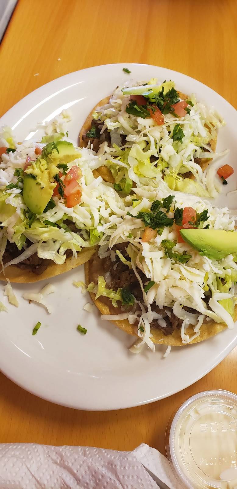 Mamis Cocina | restaurant | 449 N Wood Ave, Linden, NJ 07036, USA | 9089376927 OR +1 908-937-6927