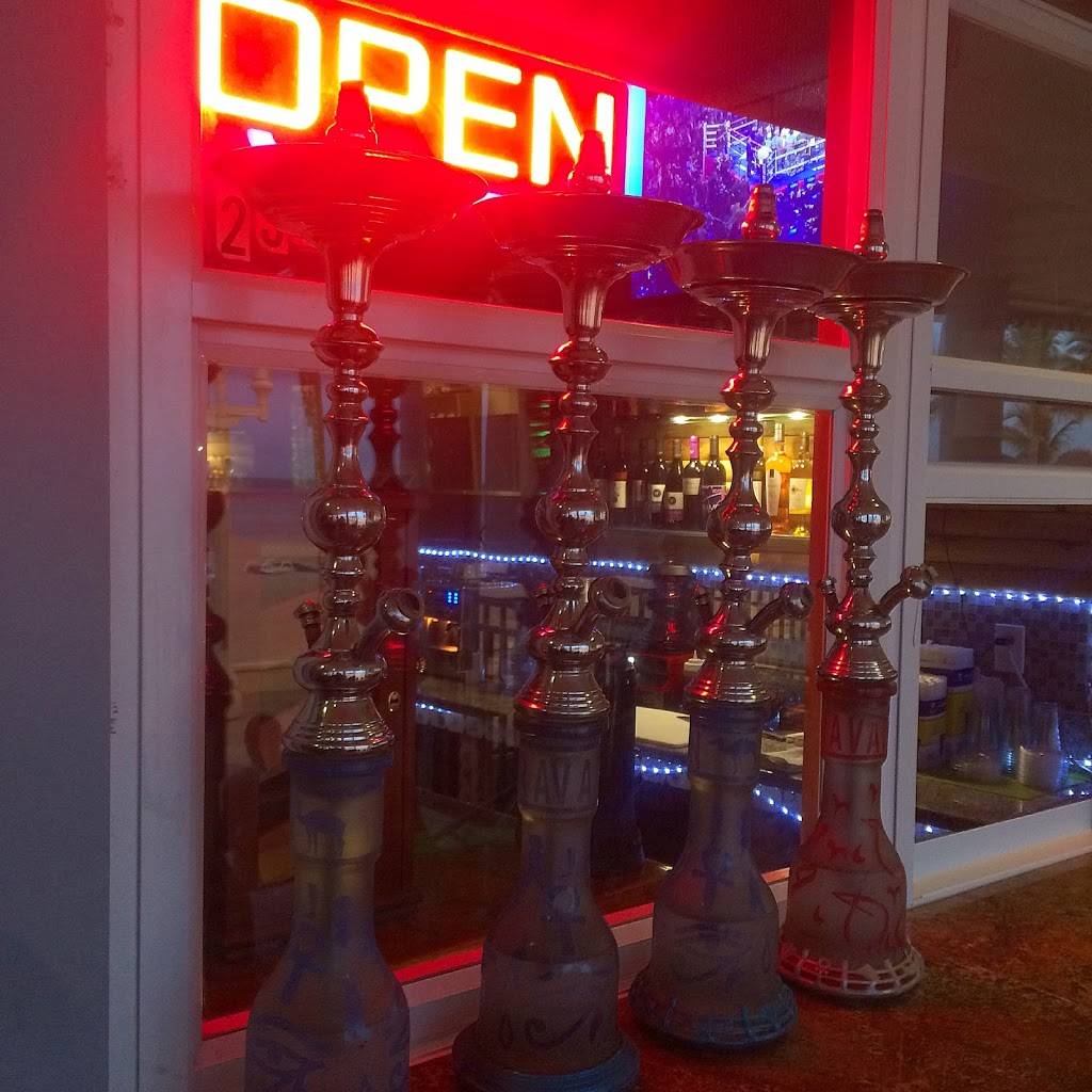 Red Pelican Bar & Hookah Lounge | night club | 230 N Broadwalk, Hollywood, FL 33019, USA | 7866711517 OR +1 786-671-1517
