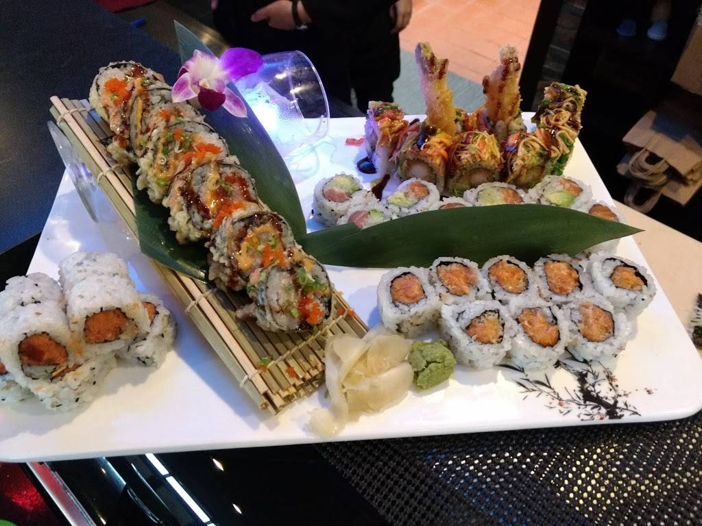 Mito Sushi And Grill | restaurant | 2430 us highway 27, #390, Clermont, FL 34714, USA | 3527083486 OR +1 352-708-3486