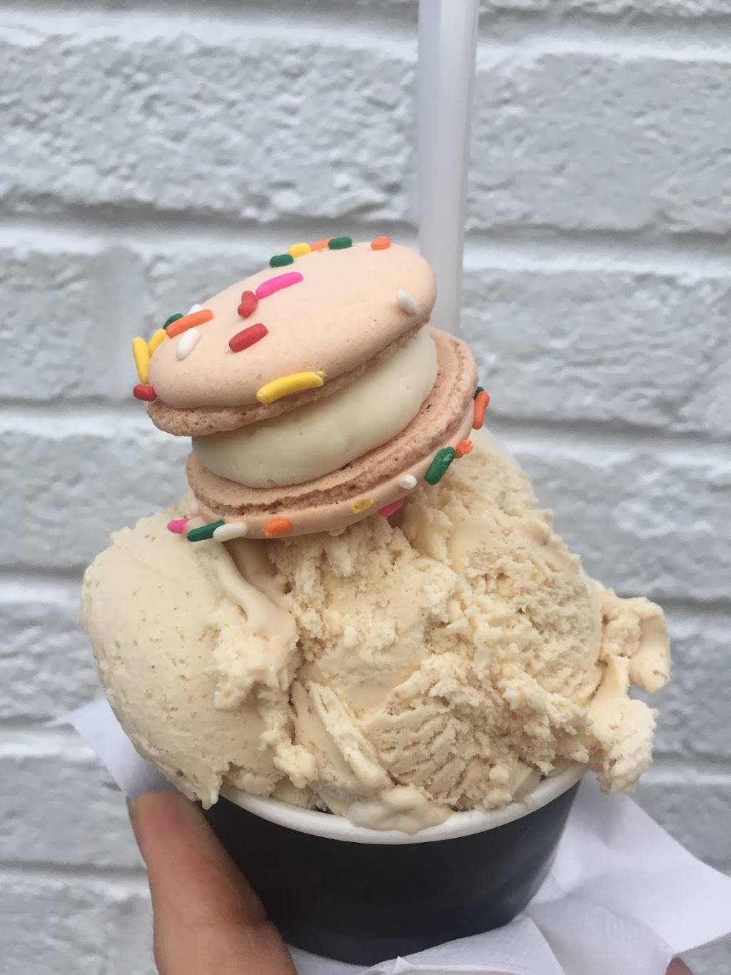 Scoop | restaurant | 403 Strawberry St, Richmond, VA 23220, USA | 8049184455 OR +1 804-918-4455