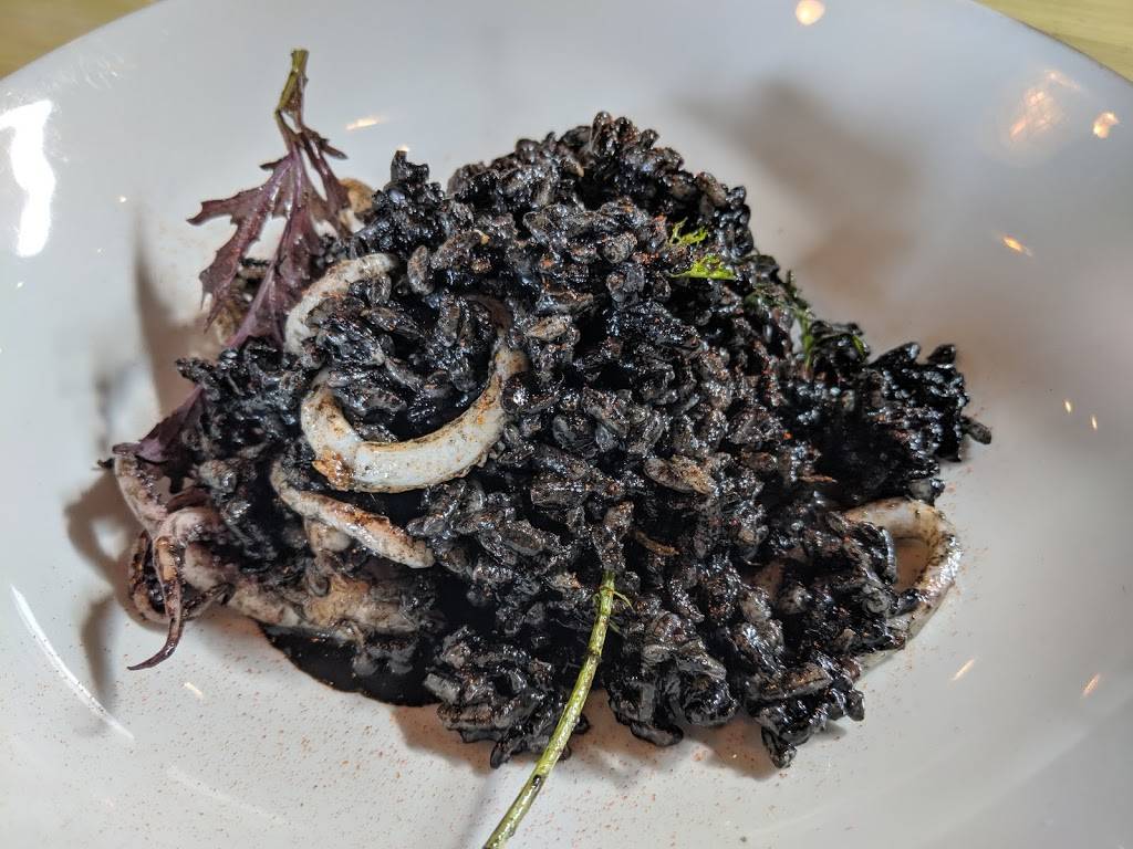 Manolin | restaurant | 3621 Stone Way N, Seattle, WA 98103, USA | 2062943331 OR +1 206-294-3331