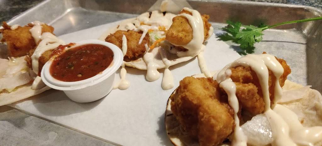 Table Six Kitchen + Bar | restaurant | 6113 Whipple Ave NW, North Canton, OH 44720, USA | 3303051666 OR +1 330-305-1666