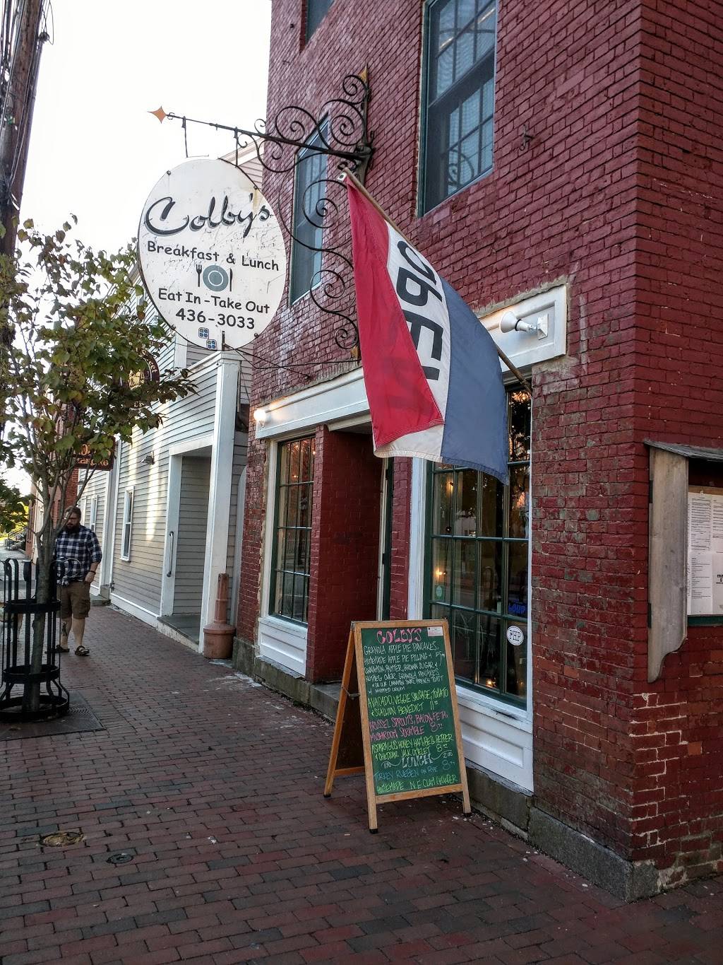 Colbys Breakfast & Lunch | restaurant | 105 Daniel St, Portsmouth, NH 03801, USA | 6034363033 OR +1 603-436-3033