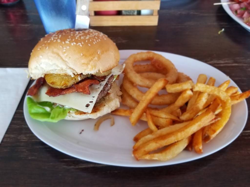 Bettys Authentic American Burgers | restaurant | Popotla KM 28, Villa Corona del Mar, 22713 Rosarito, B.C., Mexico | 016611162160 OR +52 661 116 2160