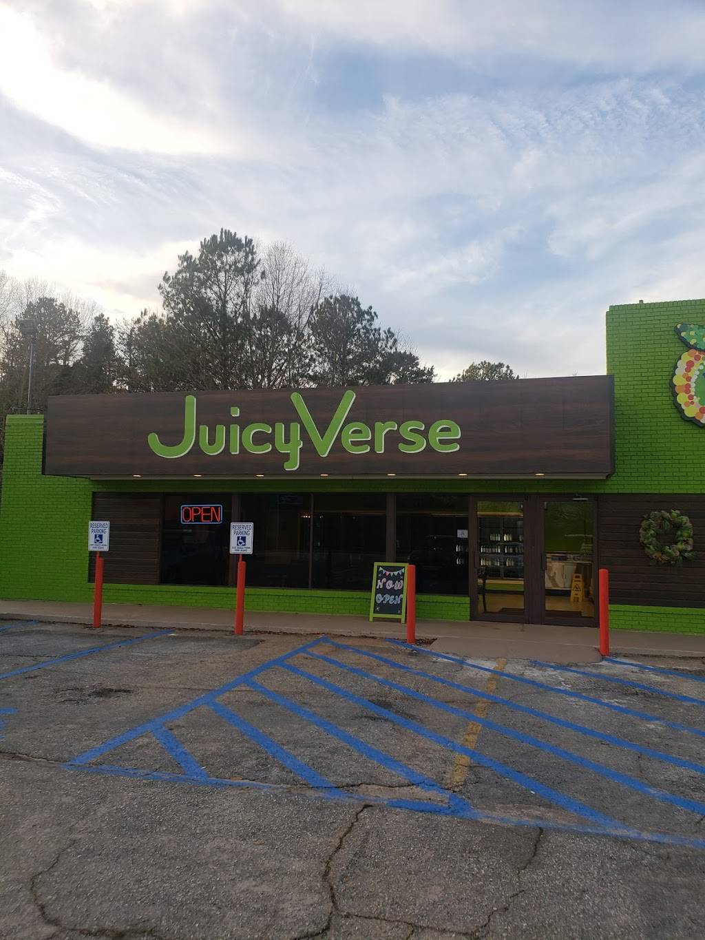 Juicyverse | restaurant | 3026 E Main St Ext, Spartanburg, SC 29307, USA | 8645418934 OR +1 864-541-8934