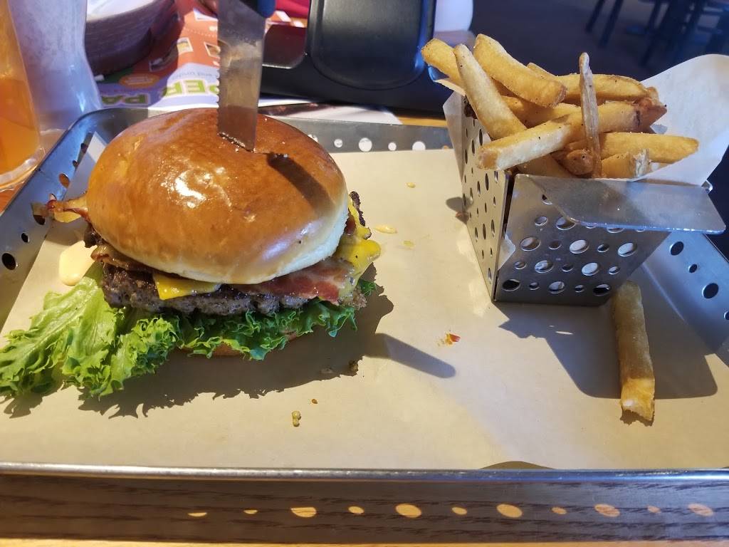 Chilis Grill & Bar | restaurant | 947 N Church St, Thomaston, GA 30286, USA | 7066464100 OR +1 706-646-4100