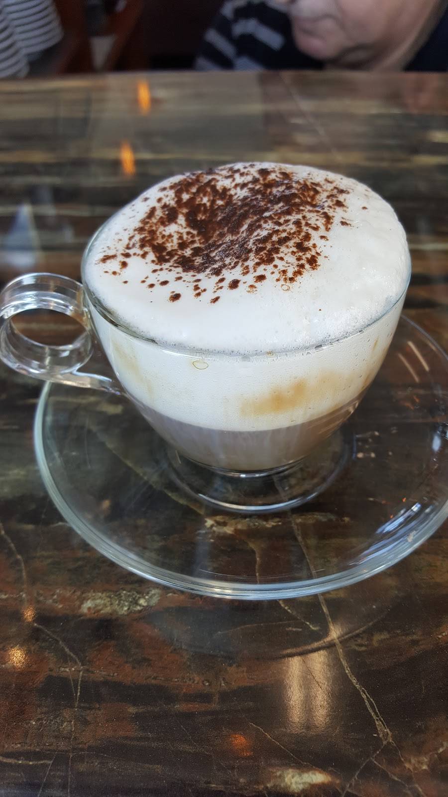 Laura RDP | restaurant | 8030 Boul Henri-Bourassa E, Anjou, QC H1E 1P3, Canada | 5146483777 OR +1 514-648-3777