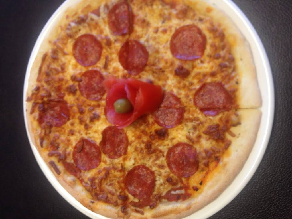 Josies Italian Cuisine | restaurant | 7880 Keele St Unit 5, Concord, ON L4K 4G7, Canada | 9056606330 OR +1 905-660-6330