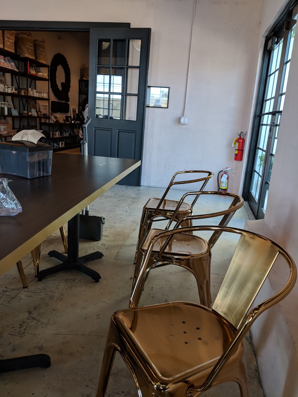 The Warehouse District | restaurant | 1500 Elizabeth Ave, West Palm Beach, FL 33401, USA | 7044231660 OR +1 704-423-1660