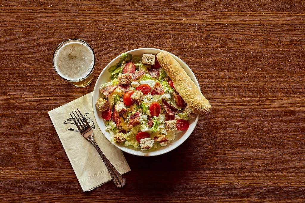 Iron Hill Brewery and Restaurant | restaurant | 741 Haywood Rd, Greenville, SC 29607, USA | 8645687009 OR +1 864-568-7009