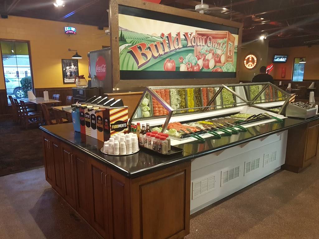 Fuddruckers | restaurant | 10435 N Kings Hwy, Myrtle Beach, SC 29572, USA | 8432728637 OR +1 843-272-8637