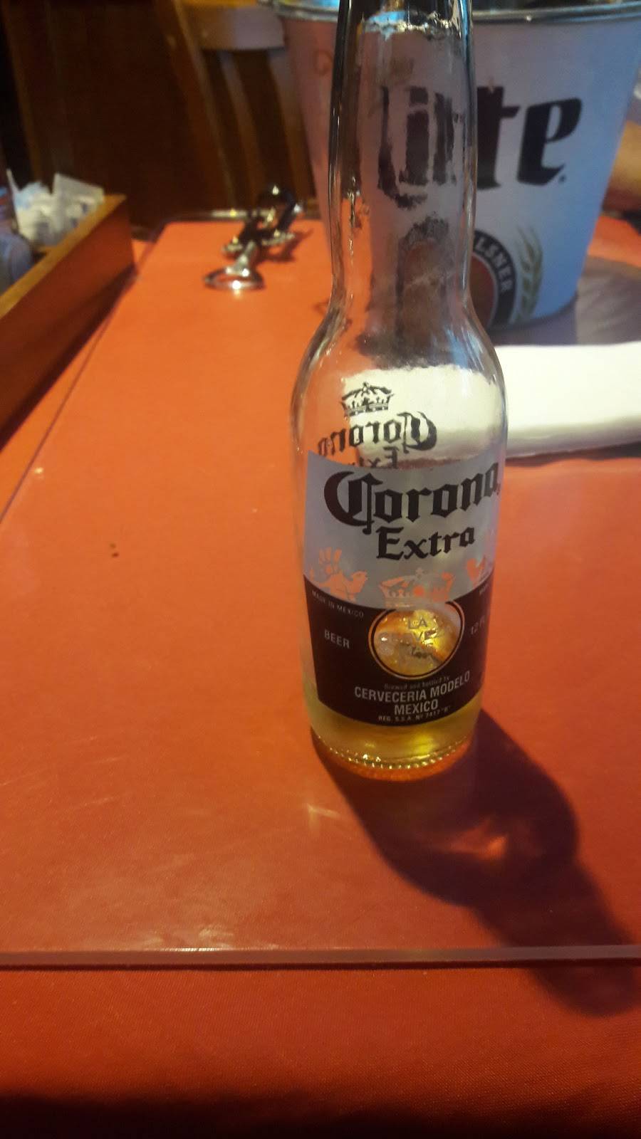 El Salvador | restaurant | 2500 Pico Blvd, Los Angeles, CA 90019, USA | 2133886635 OR +1 213-388-6635