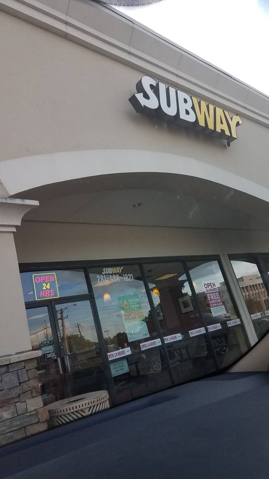 Subway Restaurants | restaurant | 963 NASA Road 1, Houston, TX 77058, USA | 2814861821 OR +1 281-486-1821