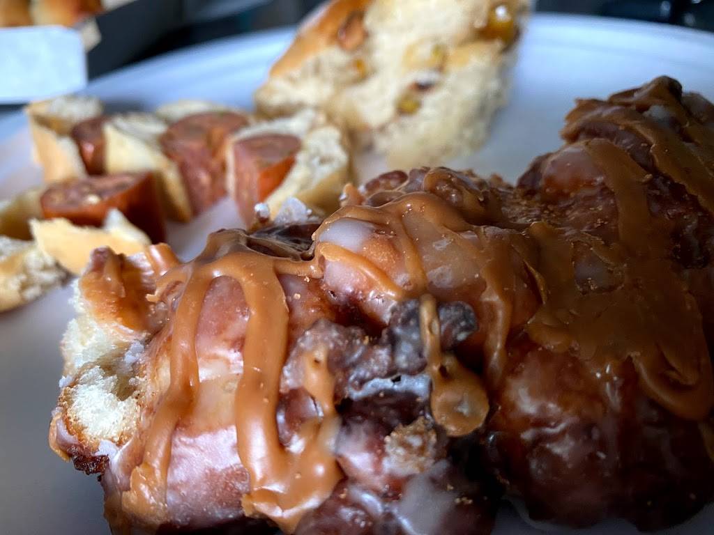 Big Baby Rolls and Donuts | restaurant | 3739 E 11th St, Tulsa, OK 74112, USA | 9185516020 OR +1 918-551-6020