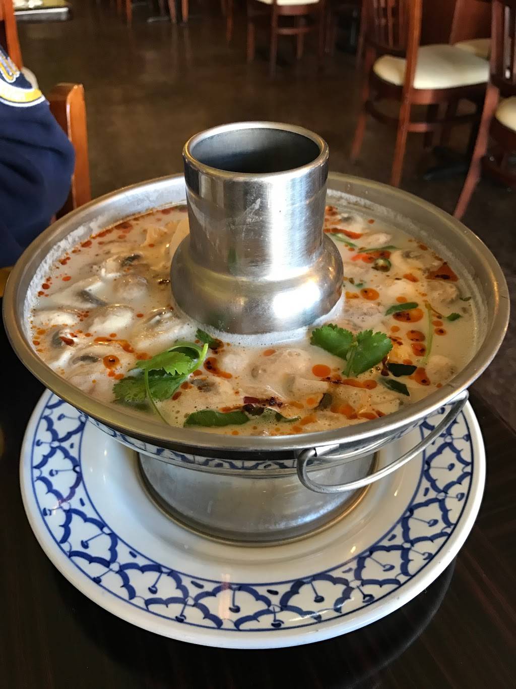 Taste Of Thai | restaurant | 1628 Broadway, Sacramento, CA 95818, USA | 9164445598 OR +1 916-444-5598