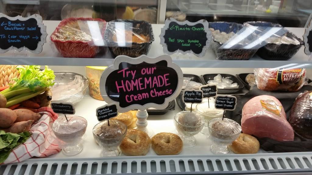 Lowell Mill Restaurant | restaurant | 595 Bagley Rd, Kenly, NC 27542, USA | 9192845141 OR +1 919-284-5141