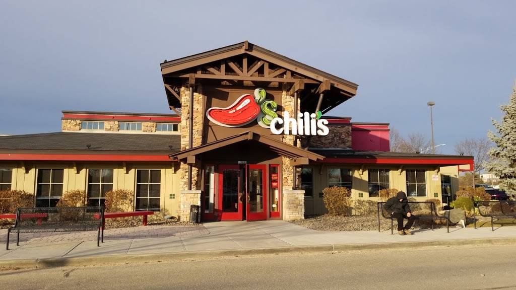 Chilis Grill & Bar | meal takeaway | 1205 Corporate Dr, Westbury, NY 11590, USA | 5162227001 OR +1 516-222-7001