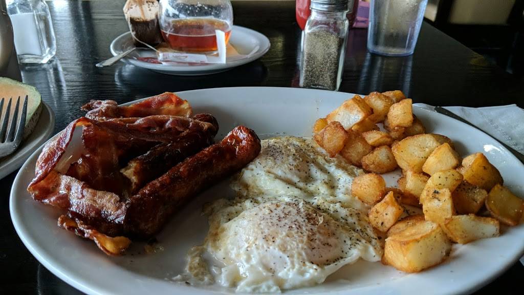 Bella Vista Restaurant | restaurant | 2645 Alta Vista Dr, Ottawa, ON K1V 7T5, Canada | 6137319841 OR +1 613-731-9841