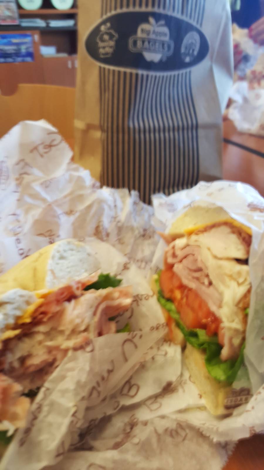 Big Apple Bagels | bakery | 2209 Francisco Dr #160, El Dorado Hills, CA 95762, United States | 9169364343 OR +1 916-936-4343