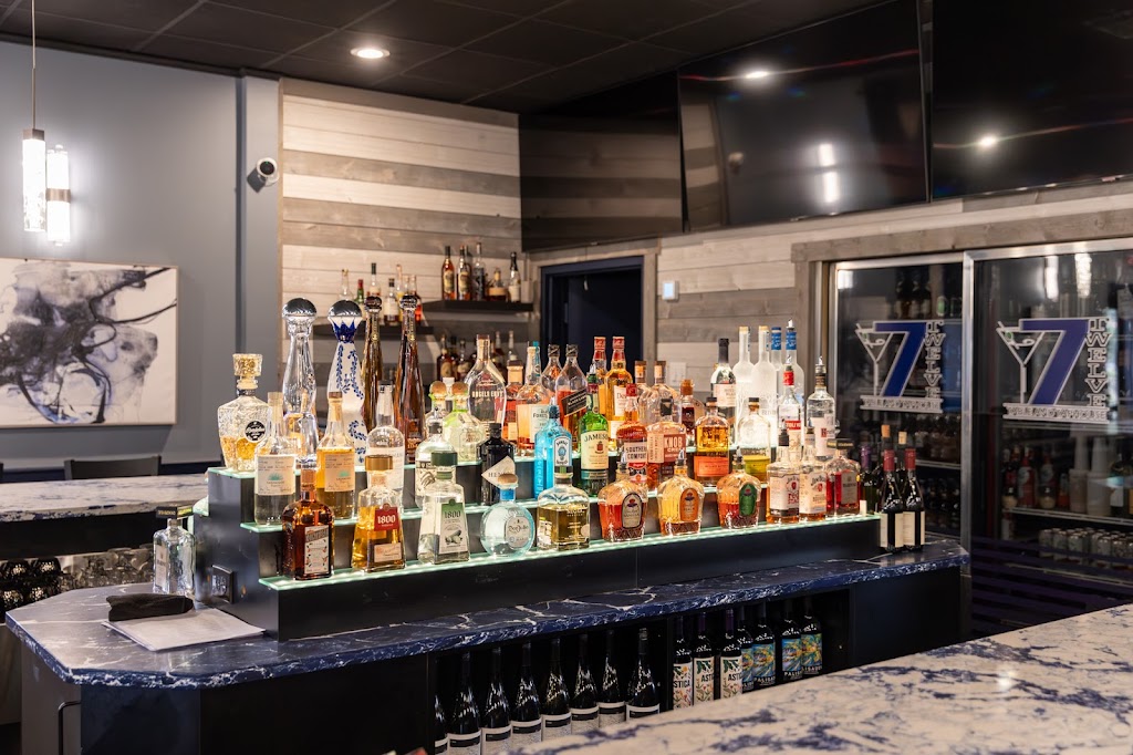 7 Twelve Table and Taphouse | restaurant | 650 Old Clairton Rd, Pittsburgh, PA 15236, USA | 4127144436 OR +1 412-714-4436